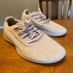 Allbirds Wool Runner size 8 light Brown Natural
